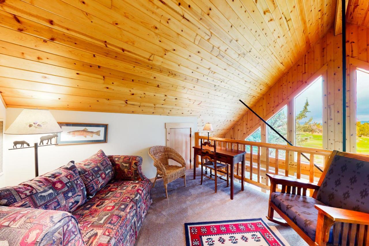 Cabin On The Green Redmond Bagian luar foto